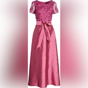 ✨ Brand New Pisarro Nights Gown ✨